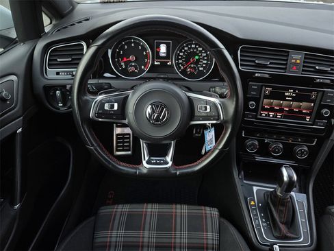 Used 2018 Volkswagen GTI S image 13