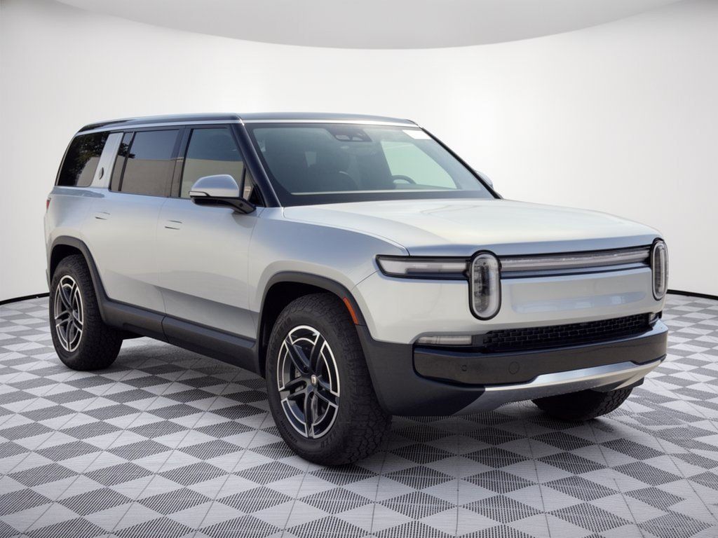 Used 2026 Rivian R1S Adventure Dual AWD/4WD image 7