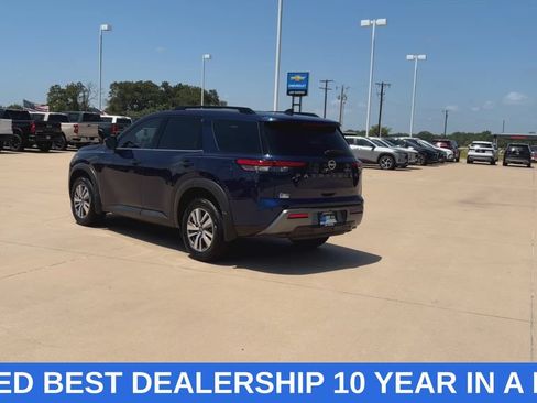 Used 2026 Nissan Pathfinder SL w/ Cargo Package FWD image 7