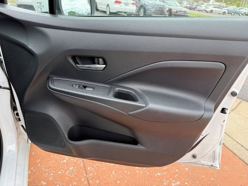 Used 2024 Nissan Versa SV FWD image 18