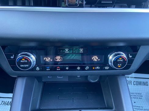 New 2025 Mitsubishi Outlander SEL Black Edition image 28