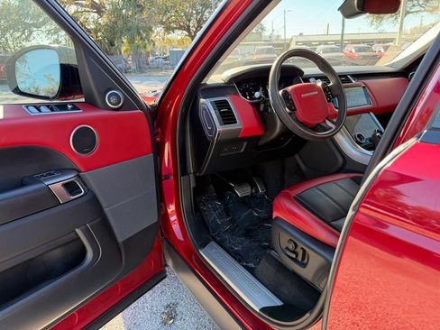 Used 2021 Land Rover Range Rover Sport HST image 15