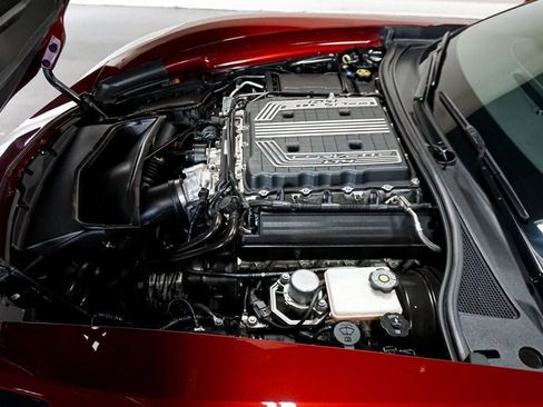 Used 2018 Chevrolet Corvette Z06 RWD image 13