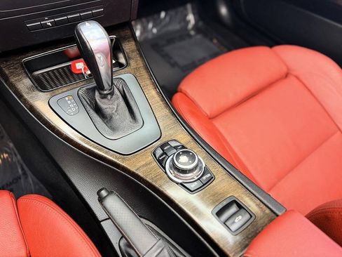 Used 2012 BMW 328i Convertible RWD image 9