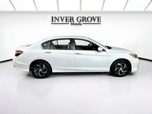 Used 2016 Honda Accord LX image 4