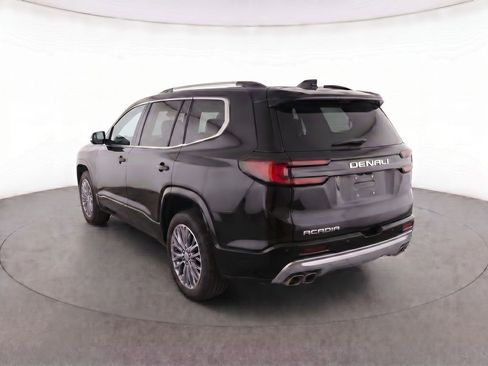 Used 2024 GMC Acadia Denali w/ Super Cruise Package FWD image 5