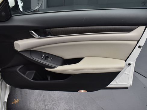 Used 2021 Honda Accord EX-L image 5