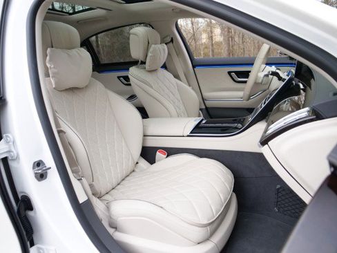 Used 2023 Mercedes-Benz S 580 4MATIC Sedan image 53