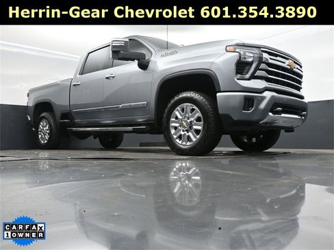 Used 2024 Chevrolet Silverado 2500 High Country image 44