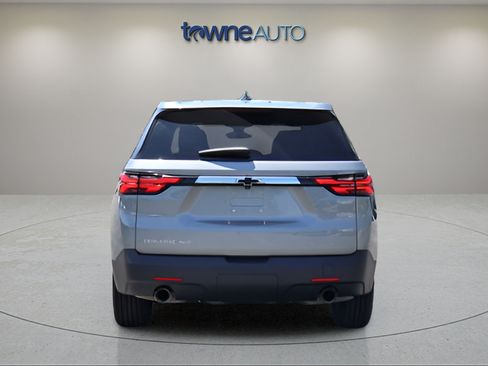 Used 2023 Chevrolet Traverse LS AWD/4WD image 4