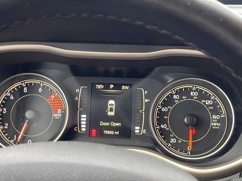 Used 2016 Jeep Cherokee Sport w/ Cold Weather Group AWD/4WD image 13