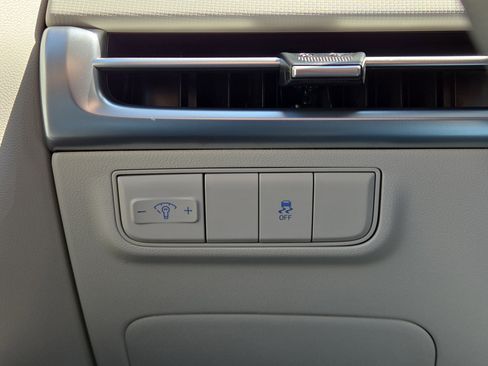 New 2026 Hyundai Tucson SE image 14