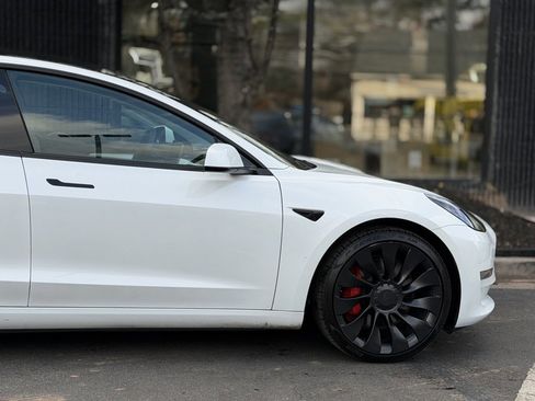 Used 2023 Tesla Model 3 Performance image 23