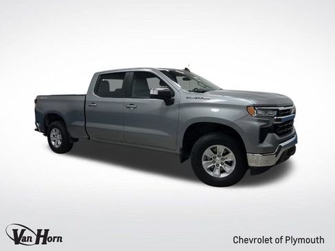 Used 2025 Chevrolet Silverado 1500 LT image 1