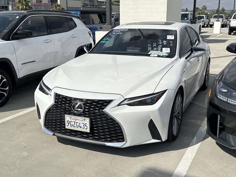 Used 2023 Lexus IS 300 w/ Premium Package RWD image 11