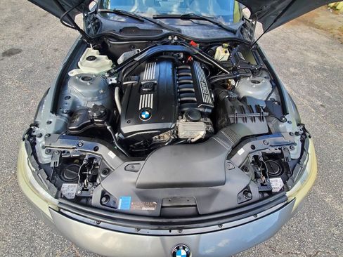 Used 2010 BMW Z4 sDrive30i RWD image 18