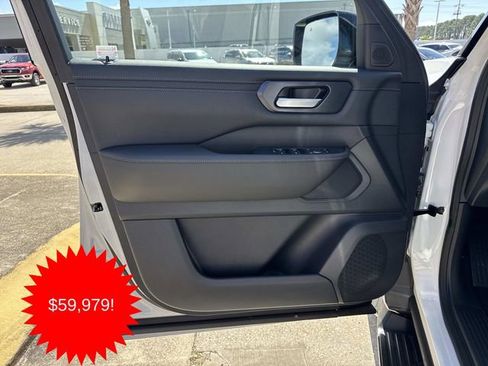 New 2026 Nissan Armada SV image 11