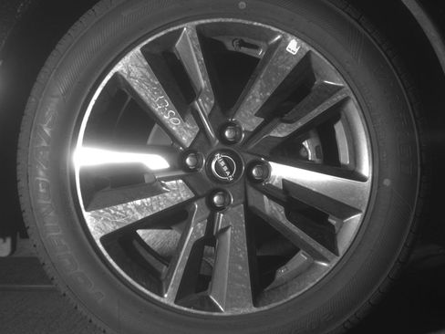 Used 2025 Nissan Versa SV image 13