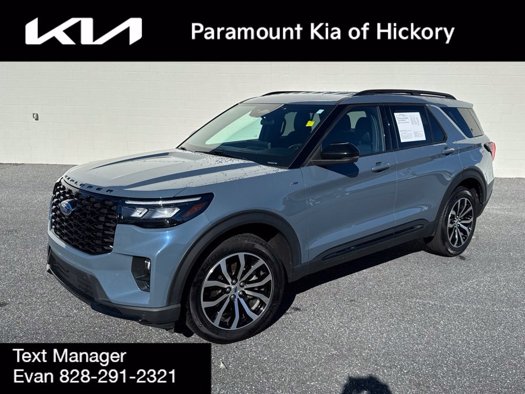 Used 2025 Ford Explorer ST-Line AWD/4WD image 1