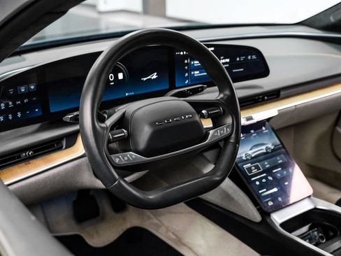 Used 2023 Lucid Air Touring AWD/4WD image 3