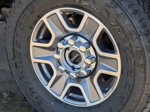 New 2026 Ford F250 Lariat w/ FX4 Off-Road Package image 38