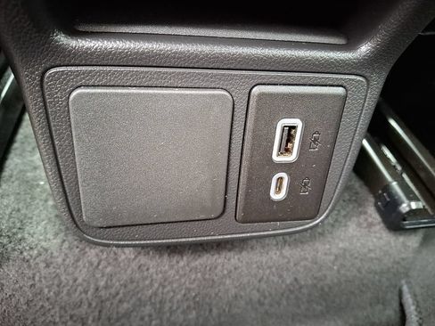 Used 2023 Buick Encore GX Preferred w/ Cold Weather Comfort Package FWD image 11