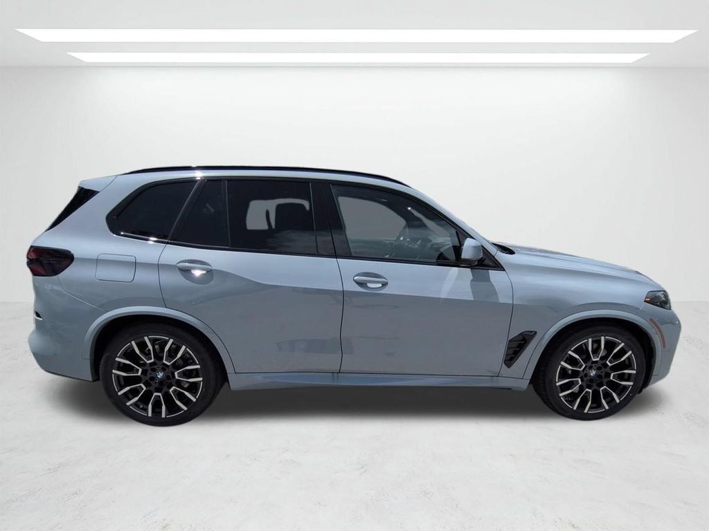 New 2026 BMW X5 xDrive50e w/ M Sport Package AWD/4WD image 3