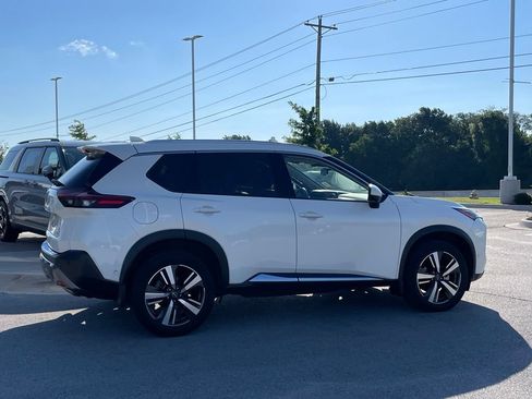 Used 2023 Nissan Rogue SL w/ SL Premium Package FWD image 6