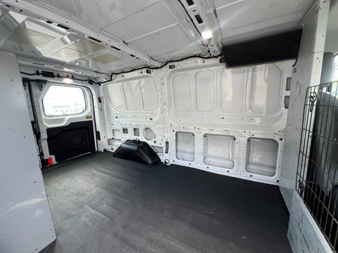 Used 2019 Ford Transit 150 130 Low Roof RWD image 8
