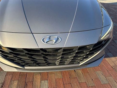 Used 2021 Hyundai Elantra SEL image 22