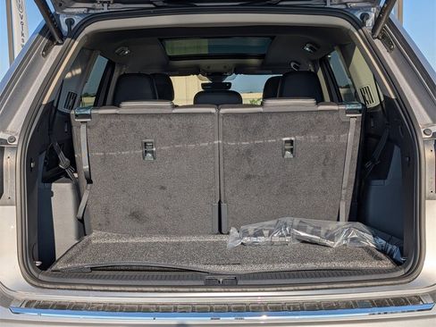 New 2025 Volkswagen Atlas SEL image 31