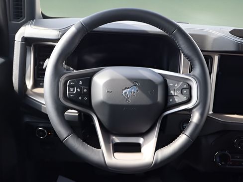 New 2026 Ford Bronco Outer Banks AWD/4WD image 13