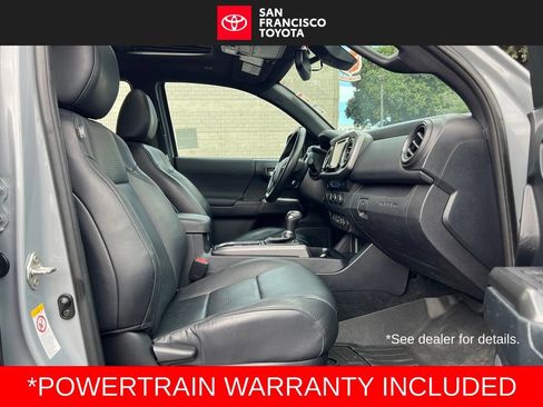 Used 2019 Toyota Tacoma TRD Sport AWD/4WD image 19