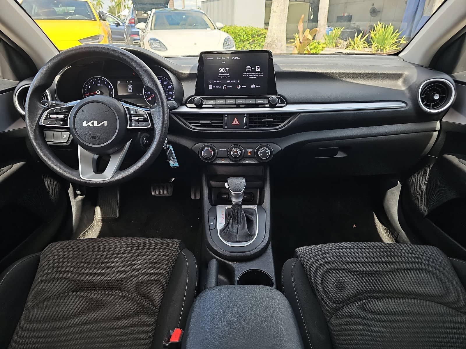 Used 2022 Kia Forte LXS FWD image 11