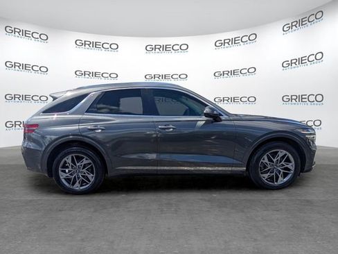Used 2022 Genesis GV70 2.5T w/ Advanced Package AWD/4WD image 8