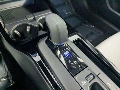 Used 2023 Toyota Prius XLE FWD image 27