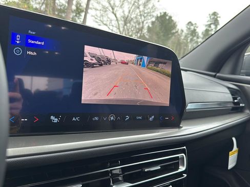 New 2026 Chevrolet Traverse LT w/ LPO, Floor Liner Package image 22