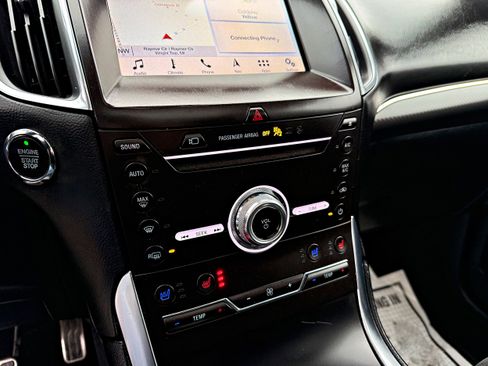 Used 2019 Ford Edge ST w/ Equipment Group 401A image 17