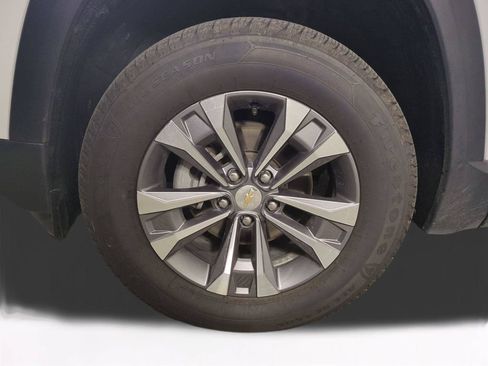 Used 2025 Chevrolet Equinox LT w/ Convenience Package II FWD image 11