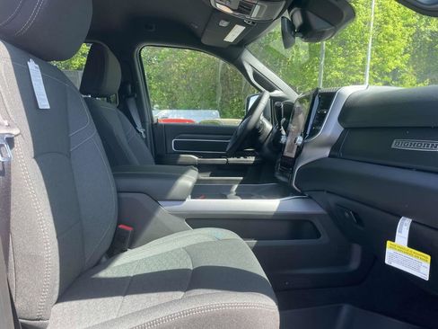 New 2026 RAM 2500 Big Horn AWD/4WD image 15
