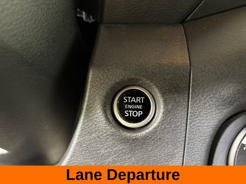 Used 2023 Nissan Frontier SV w/ Graphics Package AWD/4WD image 16