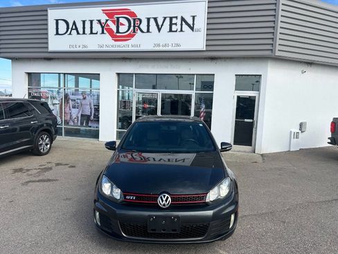 Used 2011 Volkswagen GTI 4-Door image 2