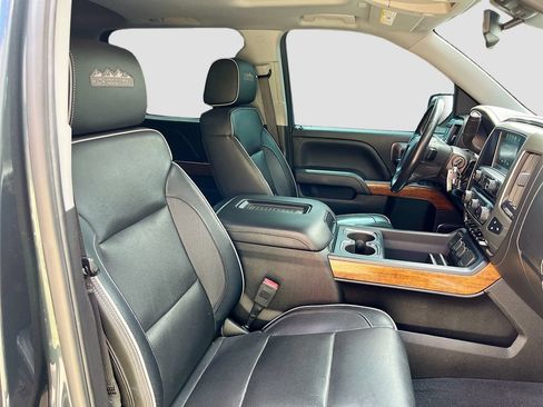 Used 2018 Chevrolet Silverado 1500 High Country AWD/4WD image 28