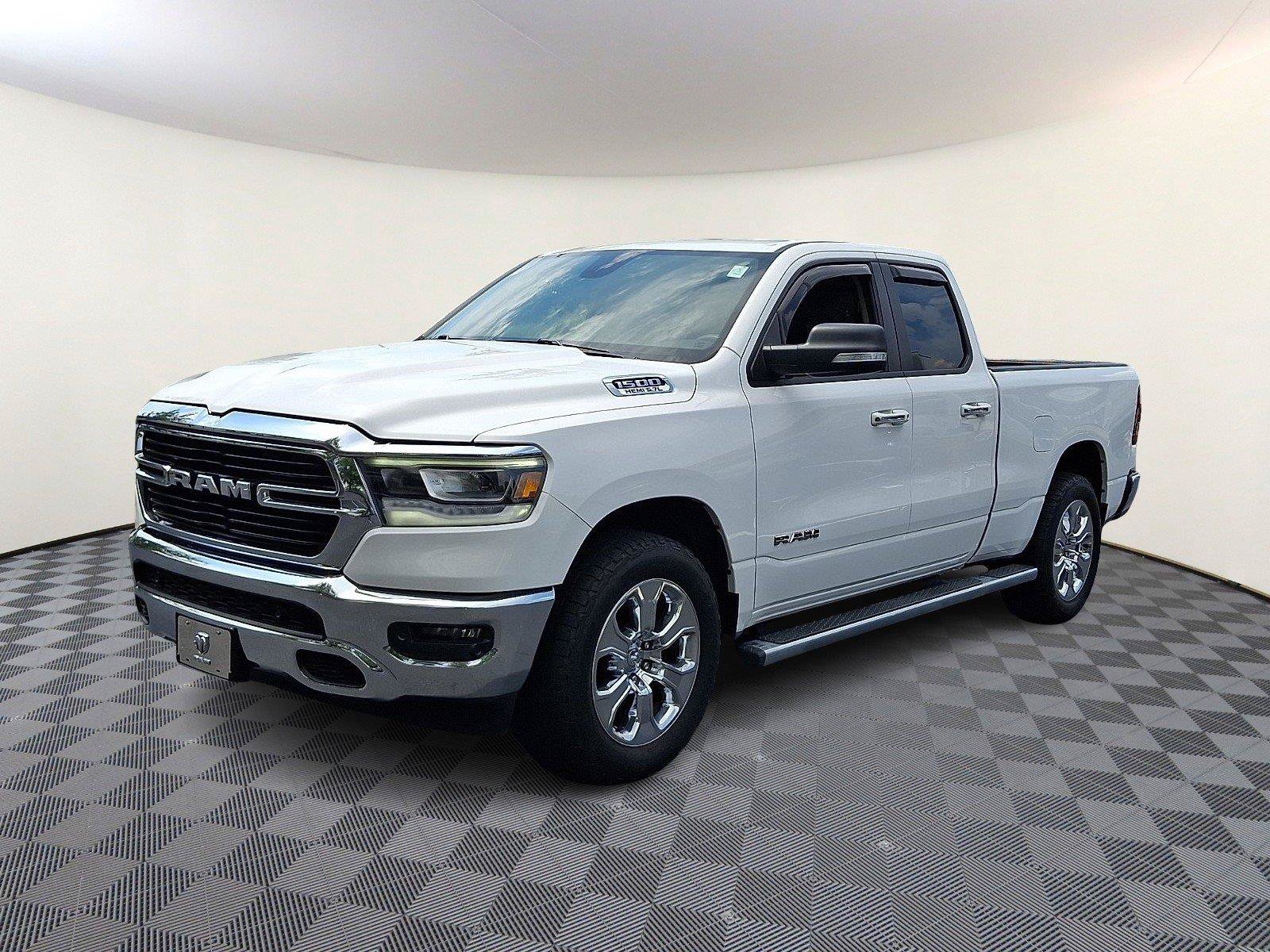 Used 2019 RAM 1500 Big Horn AWD/4WD image 3