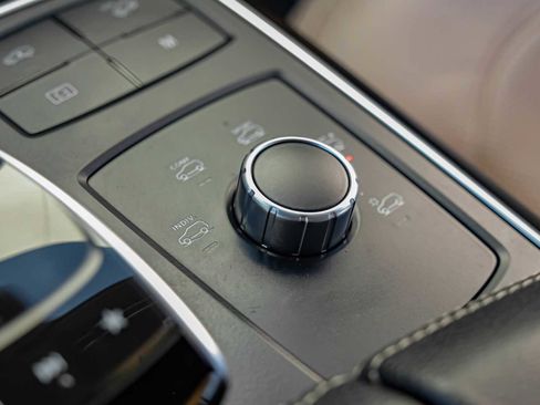 Used 2019 Mercedes-Benz GLE 43 AMG AMG GLE 43 image 26