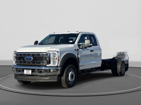 New 2026 Ford F450 XL w/ XL Chrome Package image 1