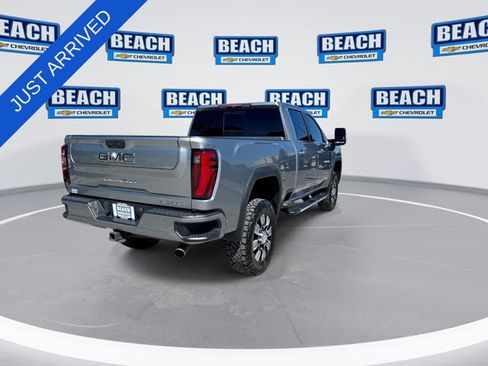 Used 2024 GMC Sierra 2500 Denali AWD/4WD image 8