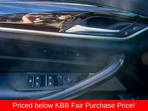 Used 2019 BMW 530i 530i w/ M Sport Package image 21