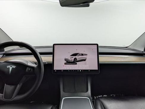 Used 2023 Tesla Model 3 Standard Range image 24