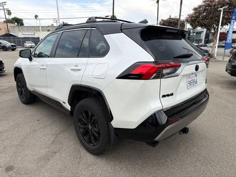 Used 2022 Toyota RAV4 XSE AWD/4WD image 5